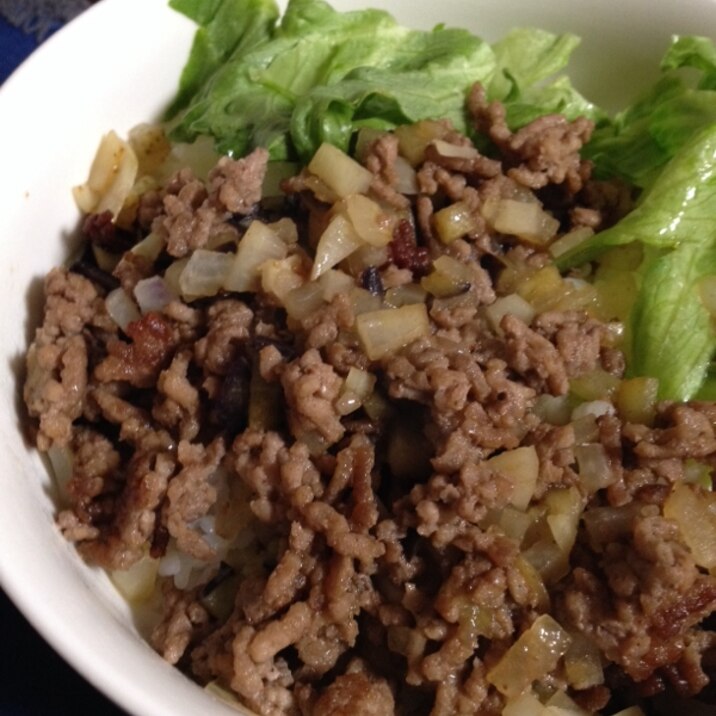 大根とナスの肉炒め丼